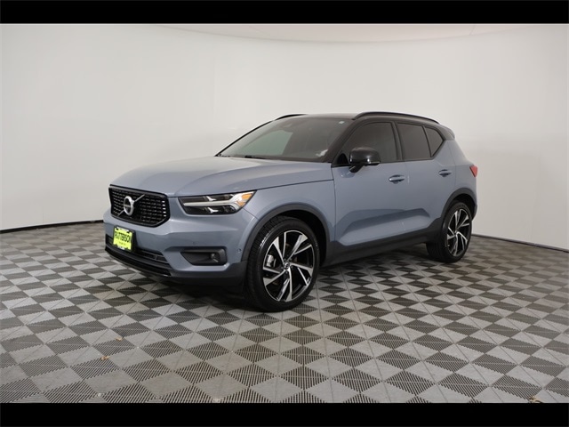 2022 Volvo XC40