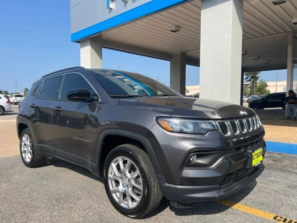 Used 2023 Jeep Compass Latitude Lux SUV