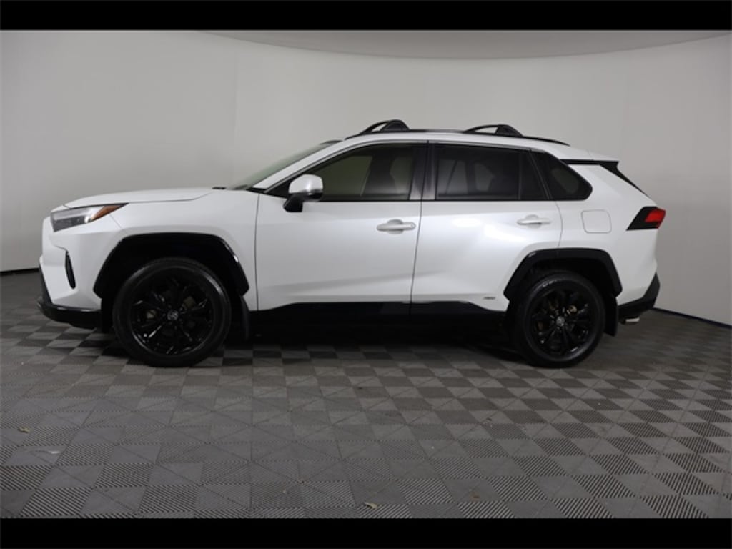 Used 2023 Toyota RAV4 Hybrid SE SUV