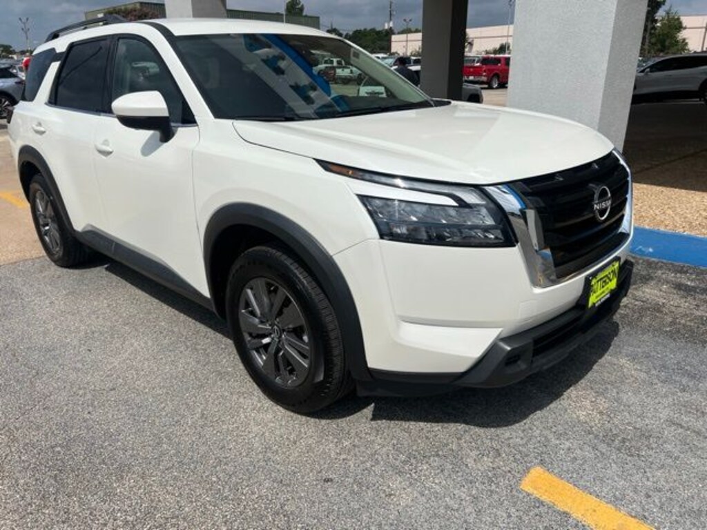 Used 2024 Nissan Pathfinder SV SUV