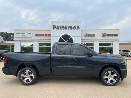 2026 Ram 1500 EXPRESS QUAD CAB 4X2 6'4 BOX Pickup