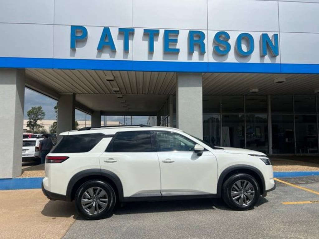 Used 2024 Nissan Pathfinder SV SUV
