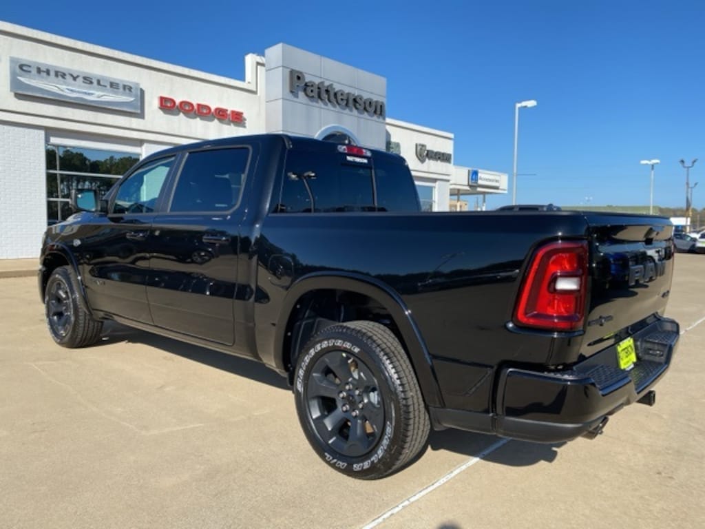 New 2026 Ram 1500 LONE STAR CREW CAB 4X4 5'7 BOX Pickup