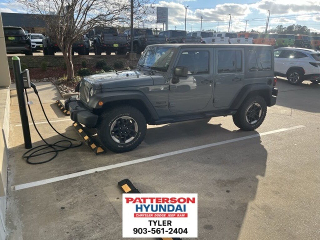 Used 2015 Jeep Wrangler Unlimited Sport 4x4 SUV