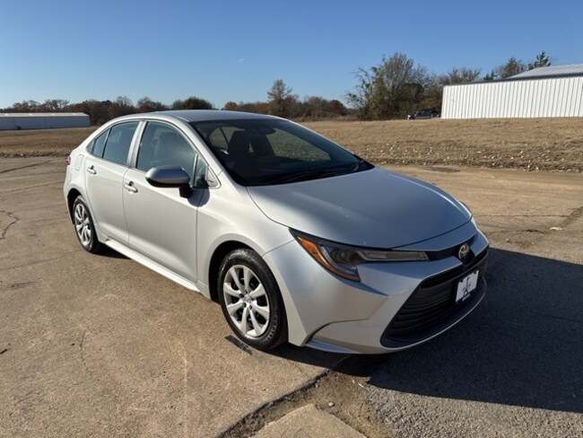 2024 Toyota Corolla LE Sedan