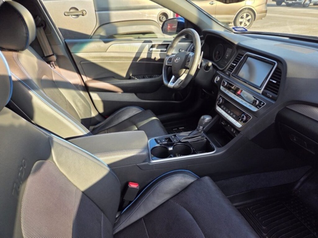 Used 2019 Hyundai Sonata Limited 2.0T Sedan