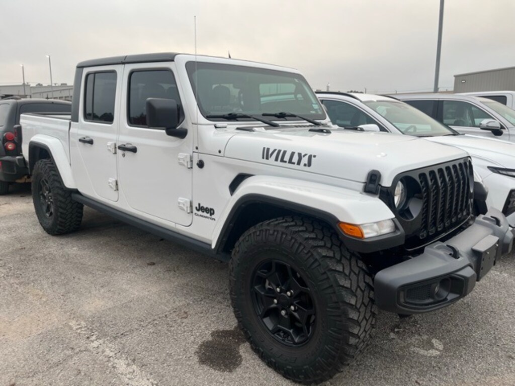 Used 2021 Jeep Gladiator Sport Truck Crew Cab