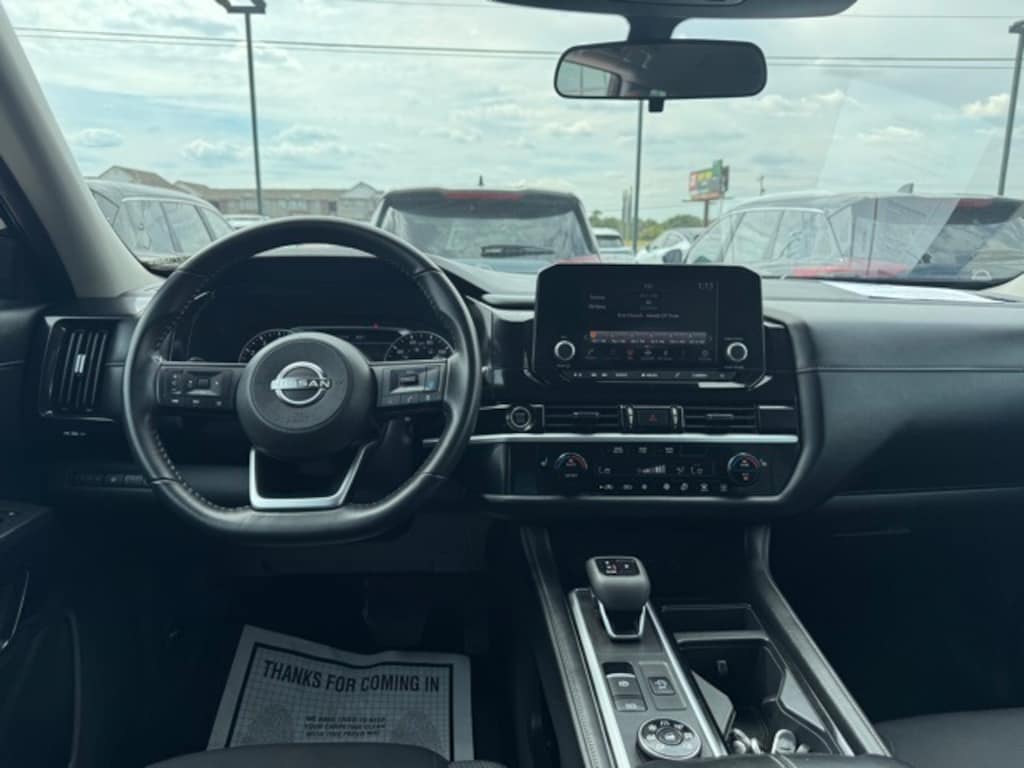 Used 2024 Nissan Pathfinder SV SUV