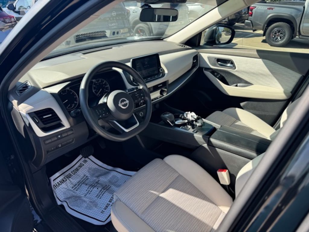 Used 2023 Nissan Rogue SV SUV