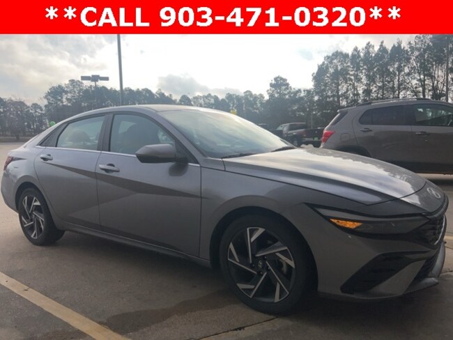 2025 Hyundai Elantra Limited Sedan