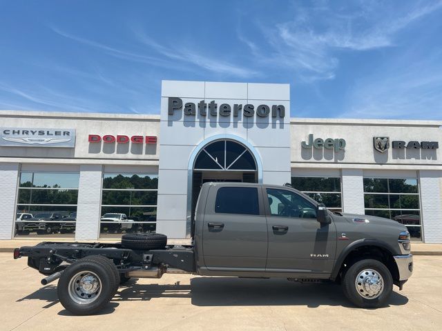 New 2026 Ram 3500 BIG HORN CREW CAB CHASSIS 4X4 60' CA