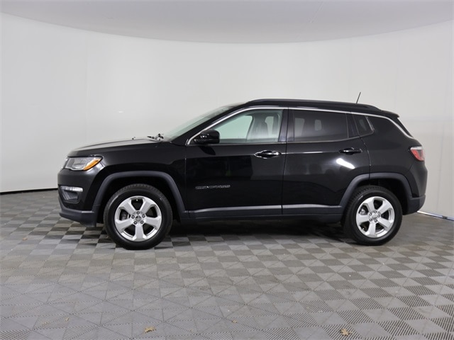 Used 2018 Jeep Compass Latitude with VIN 3C4NJDBB9JT191768 for sale in Kilgore, TX