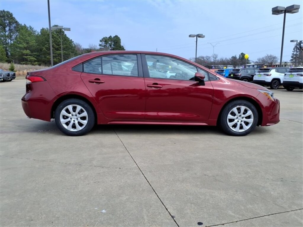 Used 2024 Toyota Corolla LE Sedan