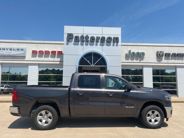 New 2026 Ram 1500 TRADESMAN CREW CAB 4X4 5'7 BOX