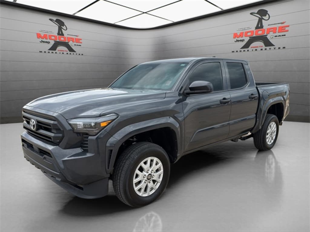 Used 2025 Toyota Tacoma SR Truck Double Cab