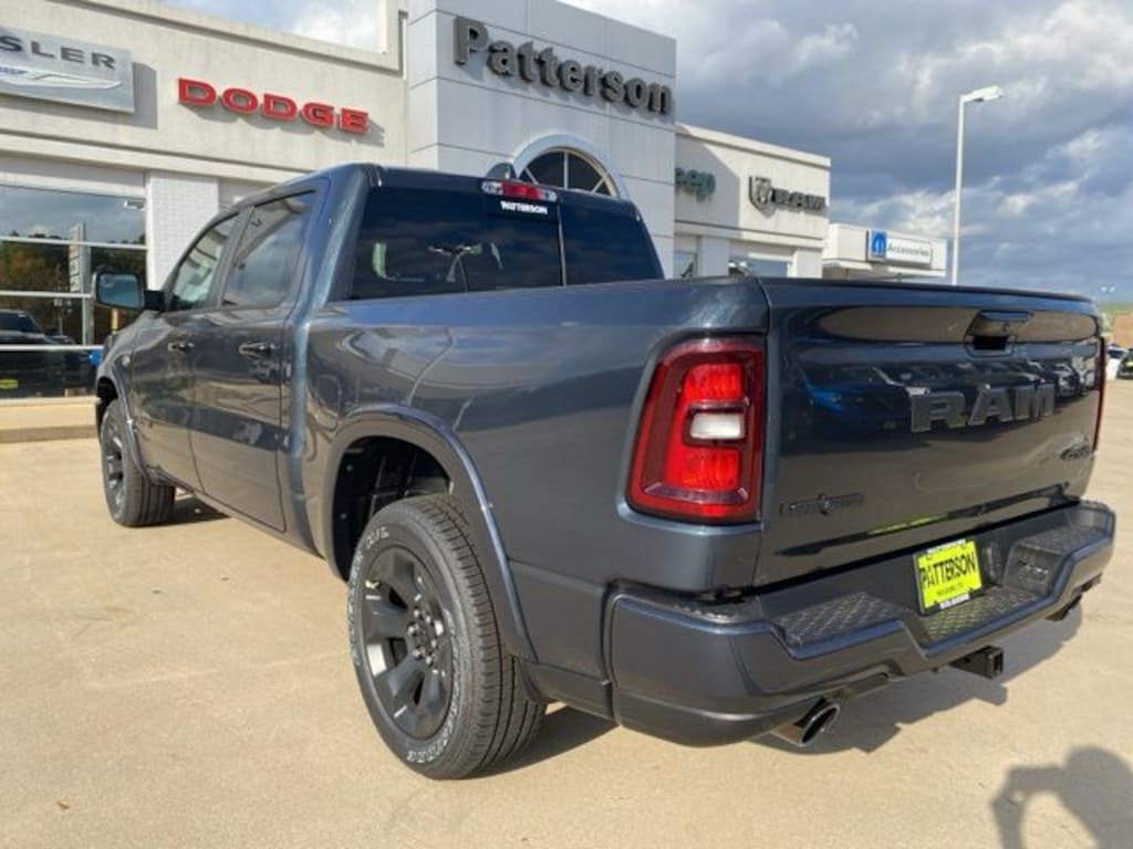 New 2026 Ram 1500 LONE STAR CREW CAB 4X4 5'7 BOX Pickup