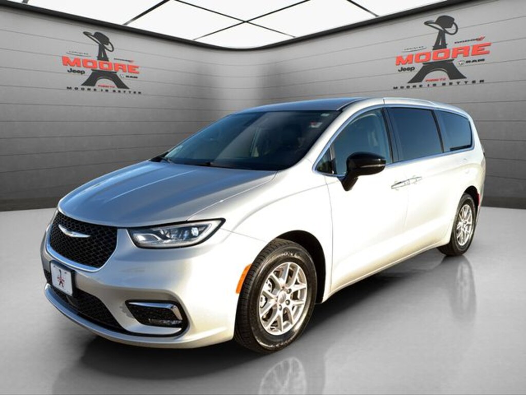 Used 2024 Chrysler Pacifica Touring L Van Passenger Van