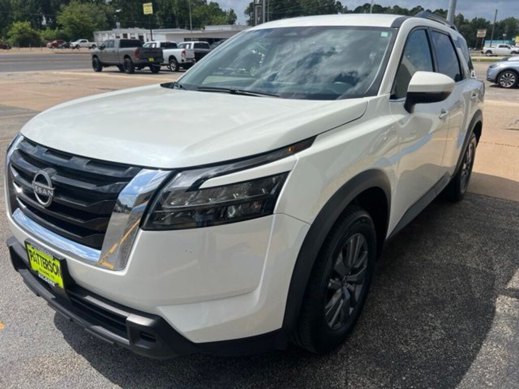 Used 2024 Nissan Pathfinder SV SUV