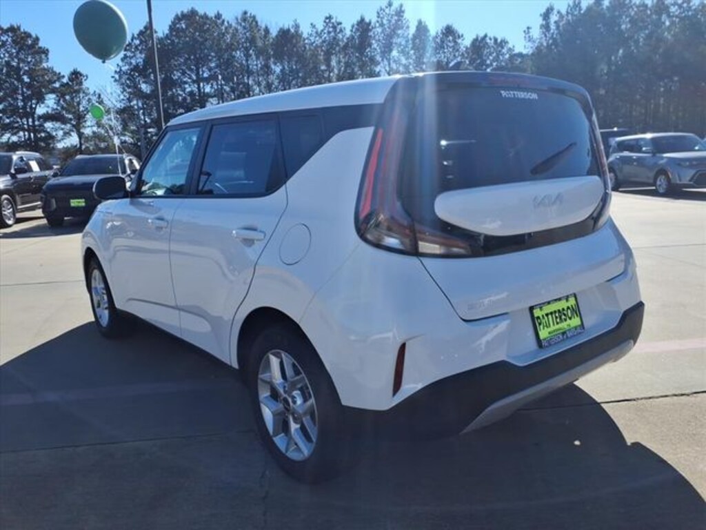 Used 2024 Kia Soul LX Hatchback