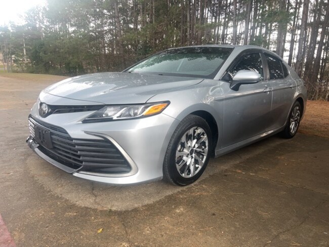 2023 Toyota Camry LE Sedan