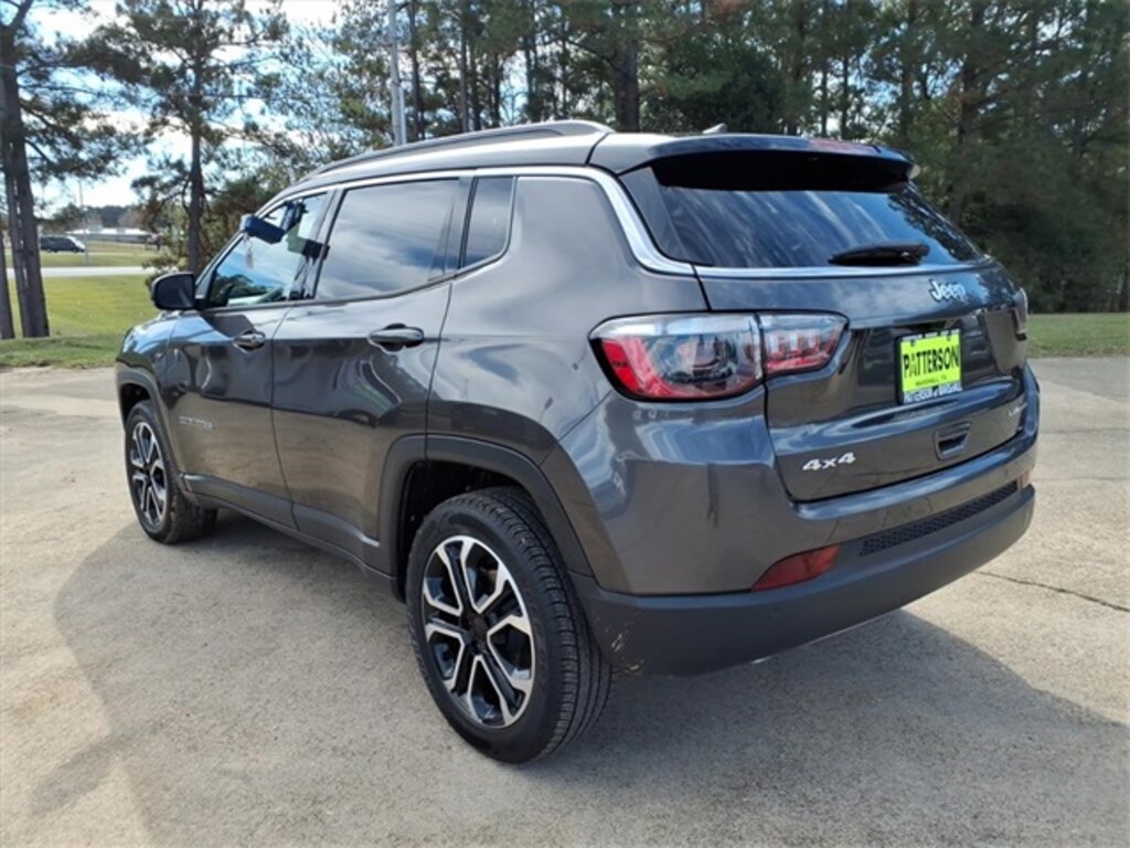 Used 2024 Jeep Compass Limited SUV