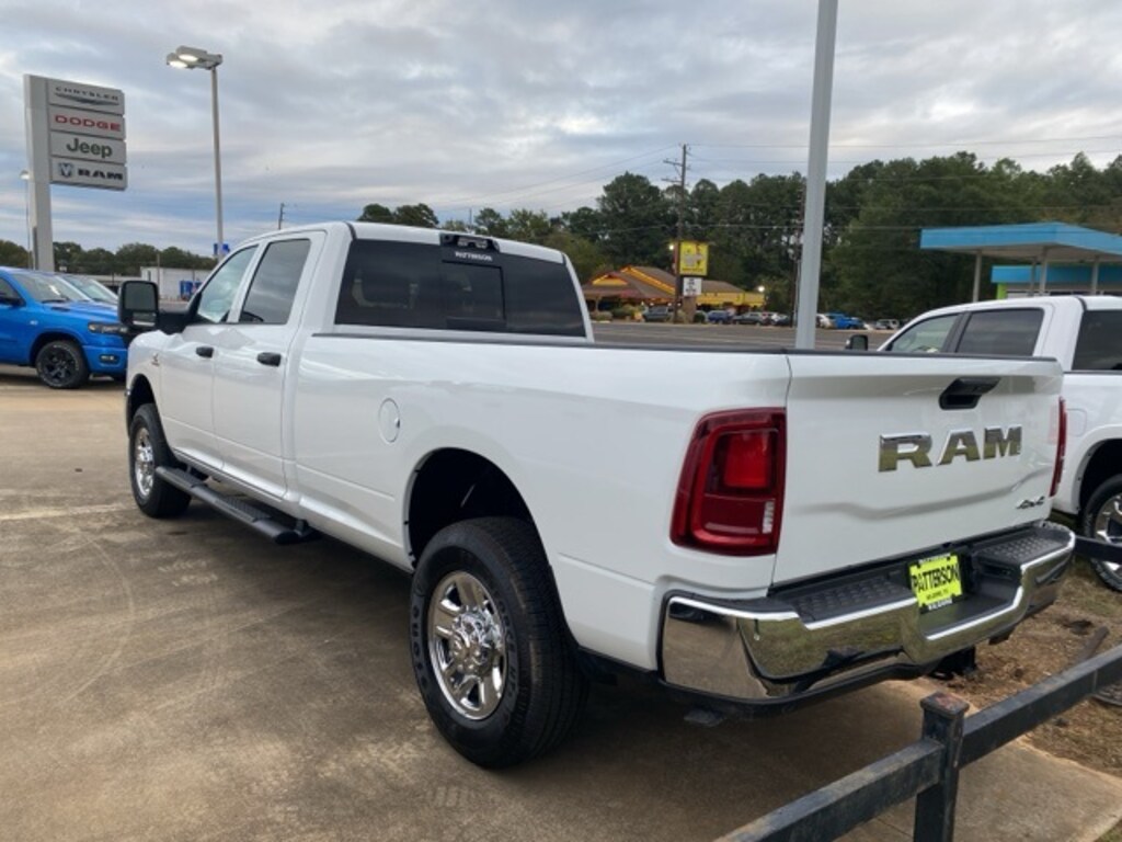 New 2026 Ram 3500 TRADESMAN CREW CAB 4X4 8' BOX Pickup