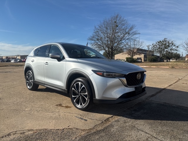 2023 Mazda CX-5 S Premium package's photo