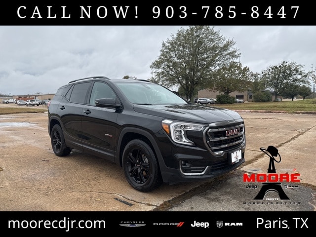 2023 GMC Terrain AT4's photo