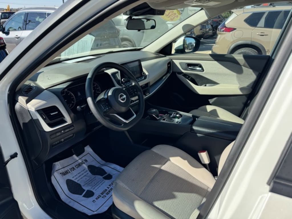 Used 2023 Nissan Rogue SV SUV