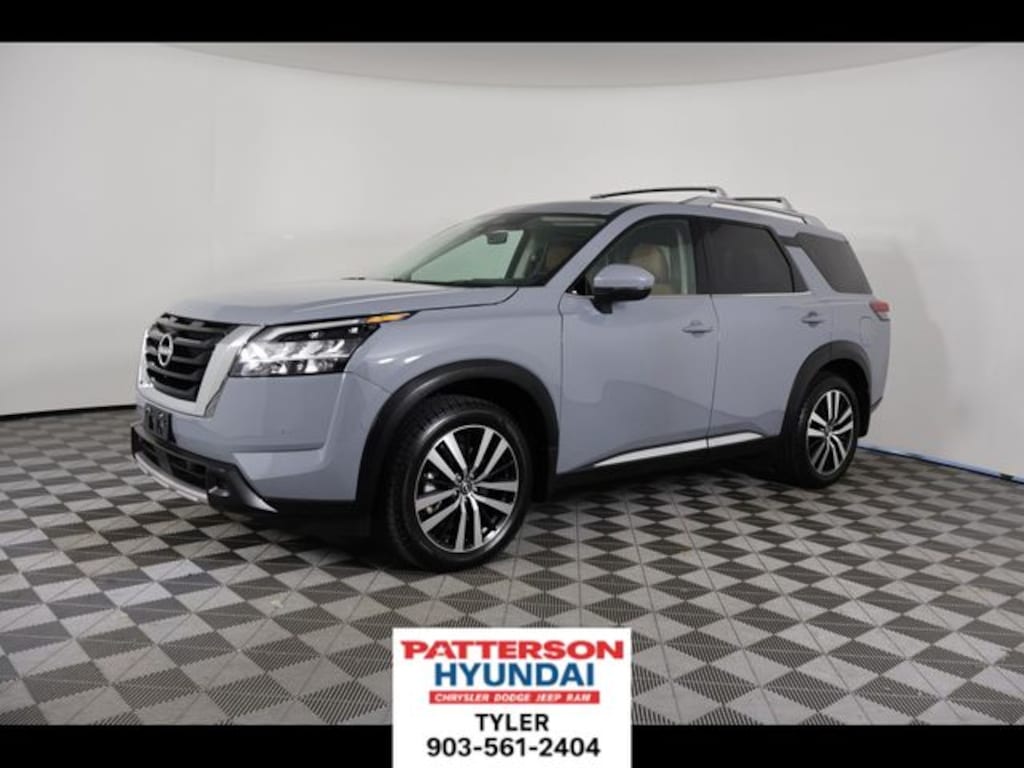 Used 2025 Nissan Pathfinder Platinum SUV
