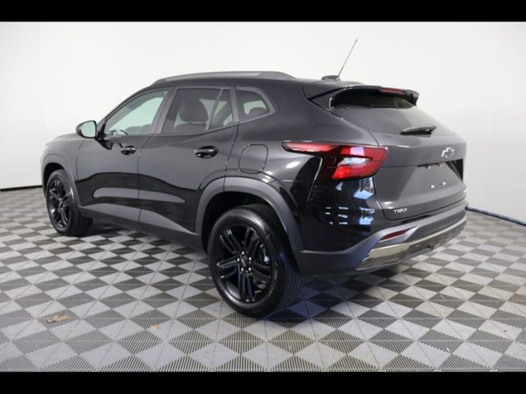 Used 2025 Chevrolet Trax ACTIV SUV