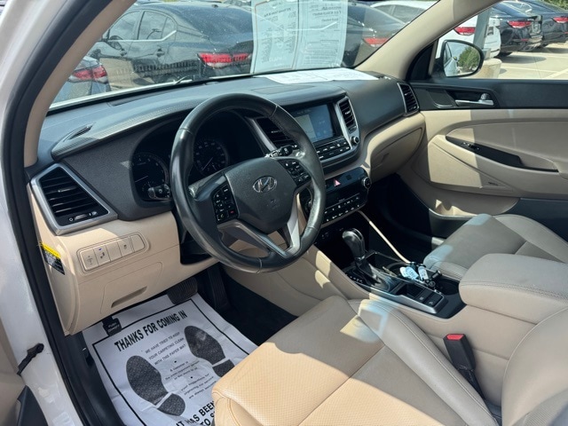 Used 2017 Hyundai Tucson SE Plus with VIN KM8J33A45HU380984 for sale in Kilgore, TX