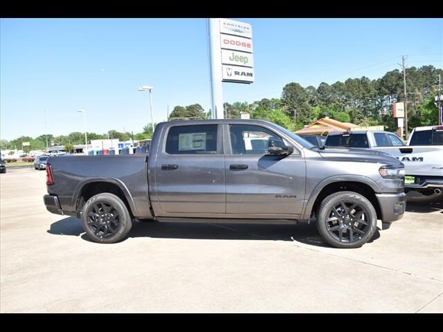 2025 Ram 1500 Laramie photo 2