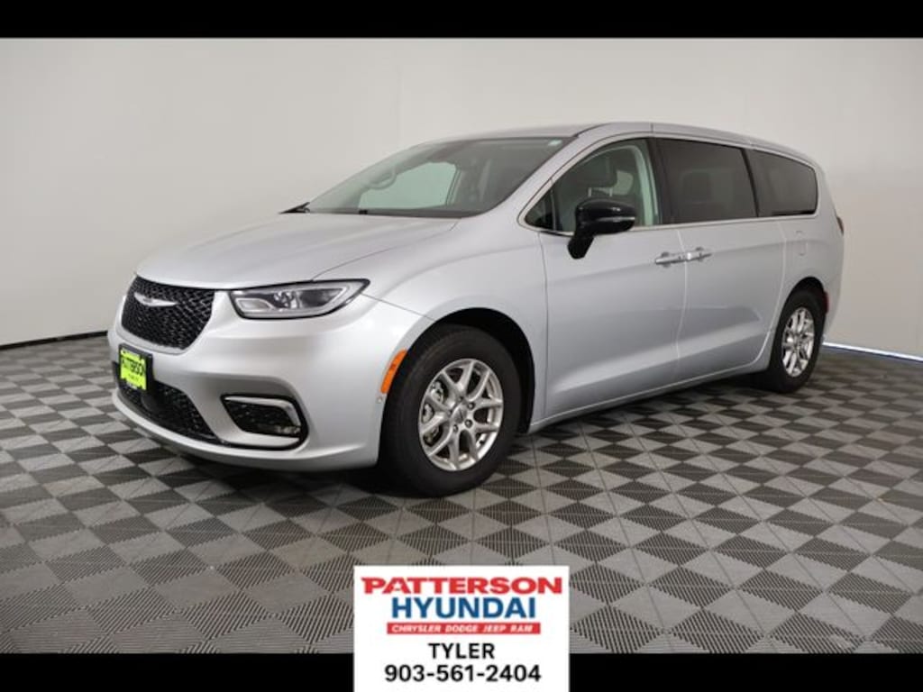 Used 2024 Chrysler Pacifica Touring L Van Passenger Van