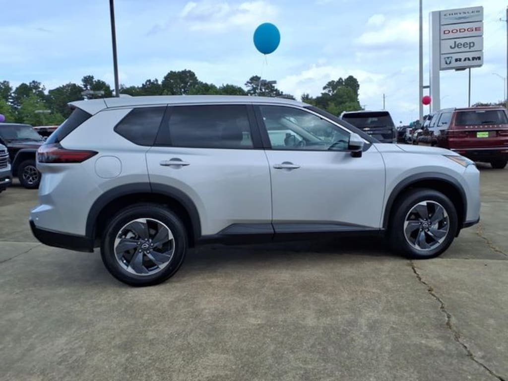 Used 2025 Nissan Rogue SV SUV