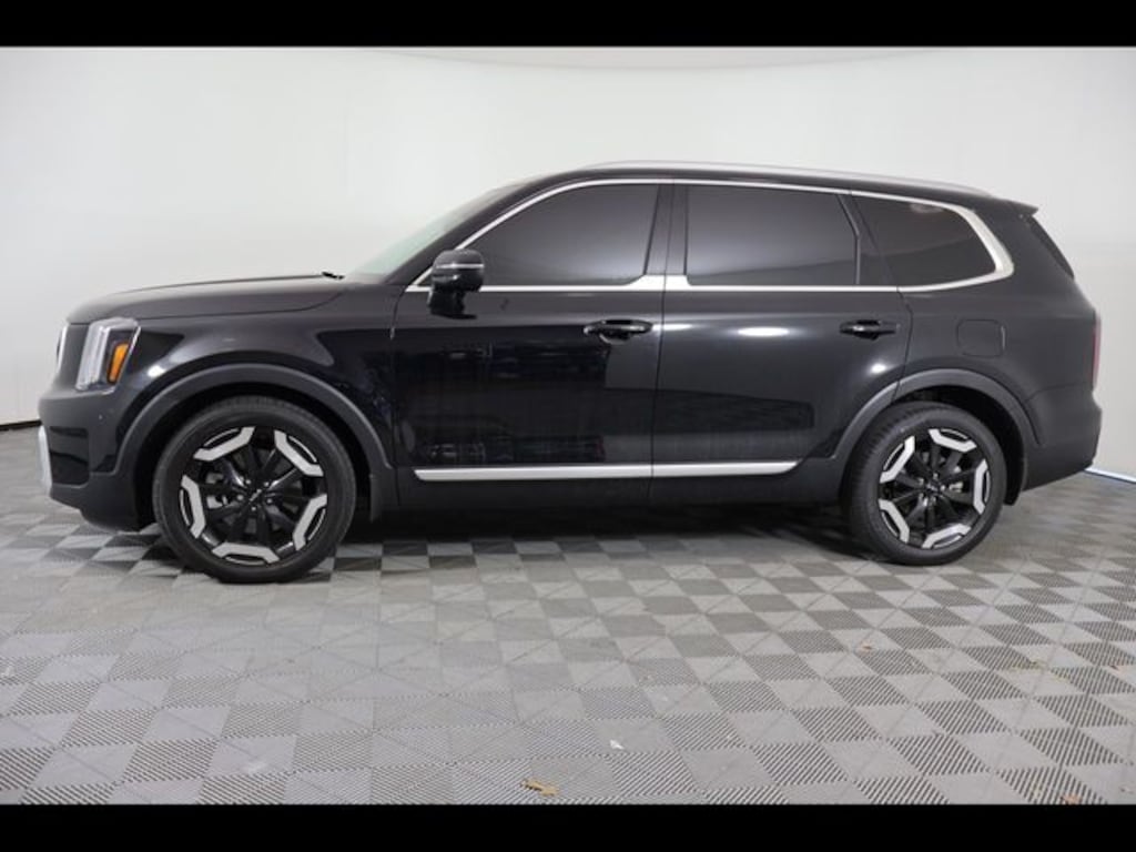 Used 2025 Kia Telluride EX SUV