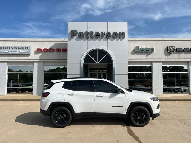New 2026 Jeep Compass LATITUDE ALTITUDE 4X4