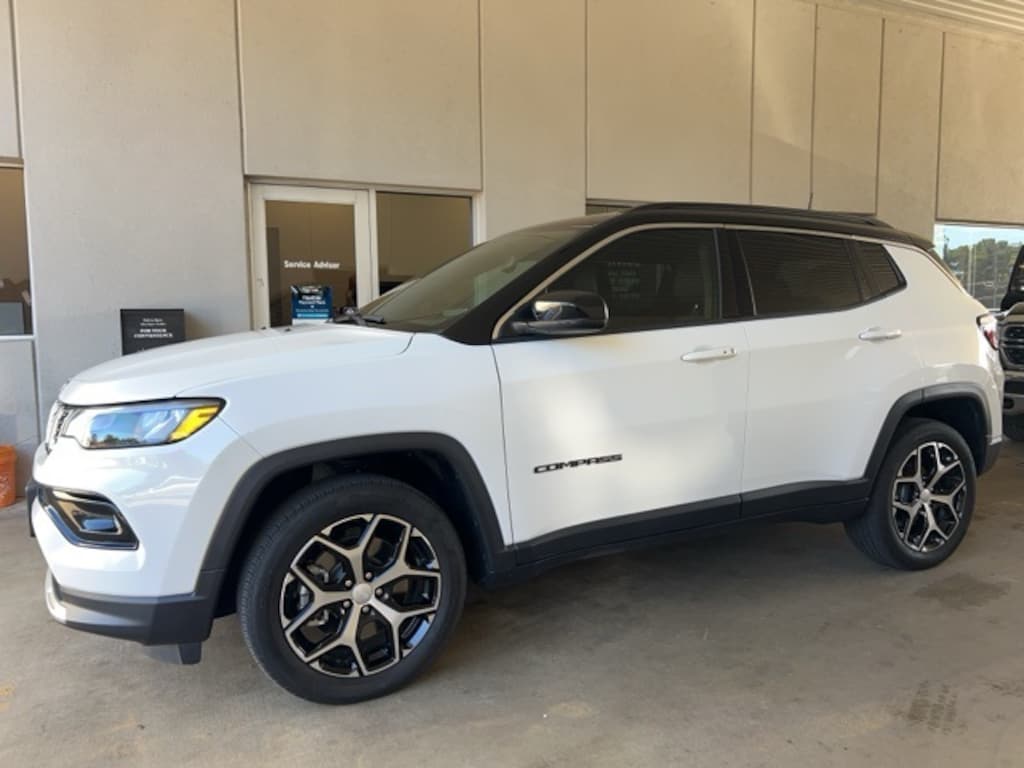 Used 2024 Jeep Compass Limited SUV