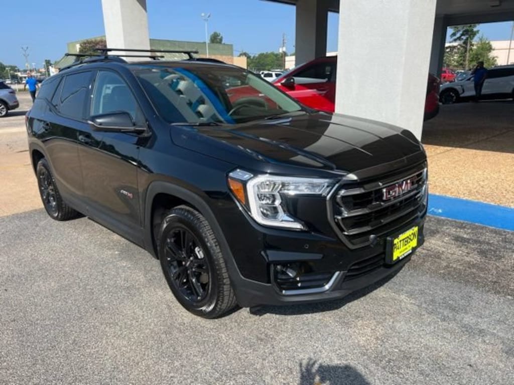 Used 2022 GMC Terrain AT4 SUV