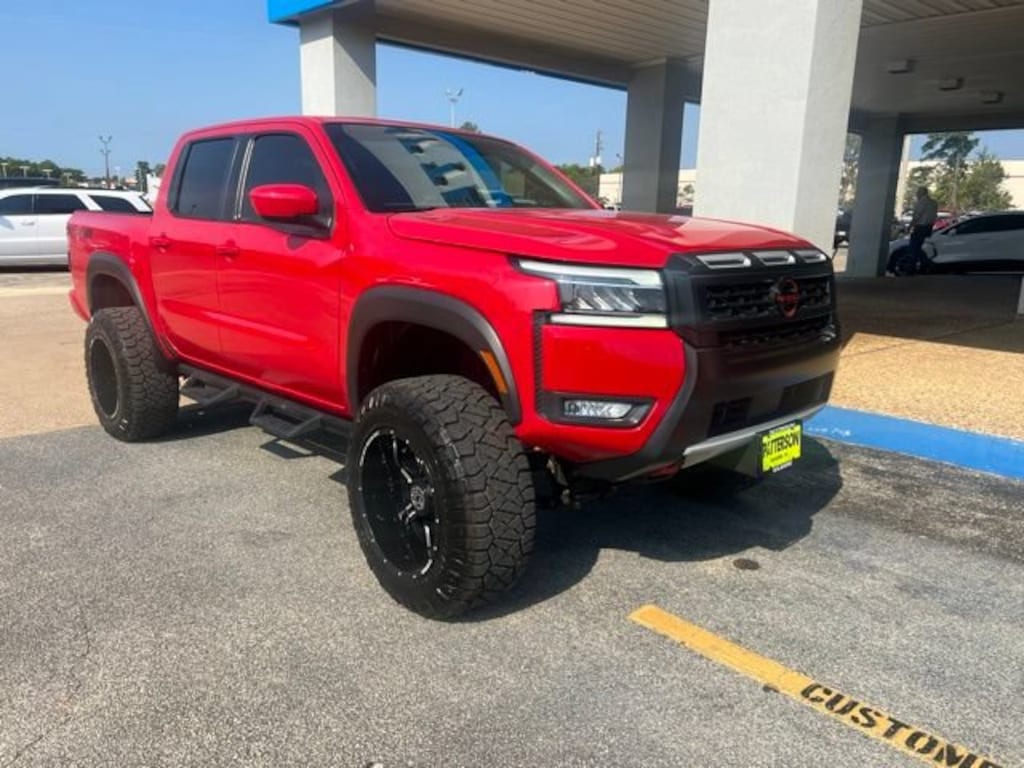 Used 2025 Nissan Frontier PRO-4X