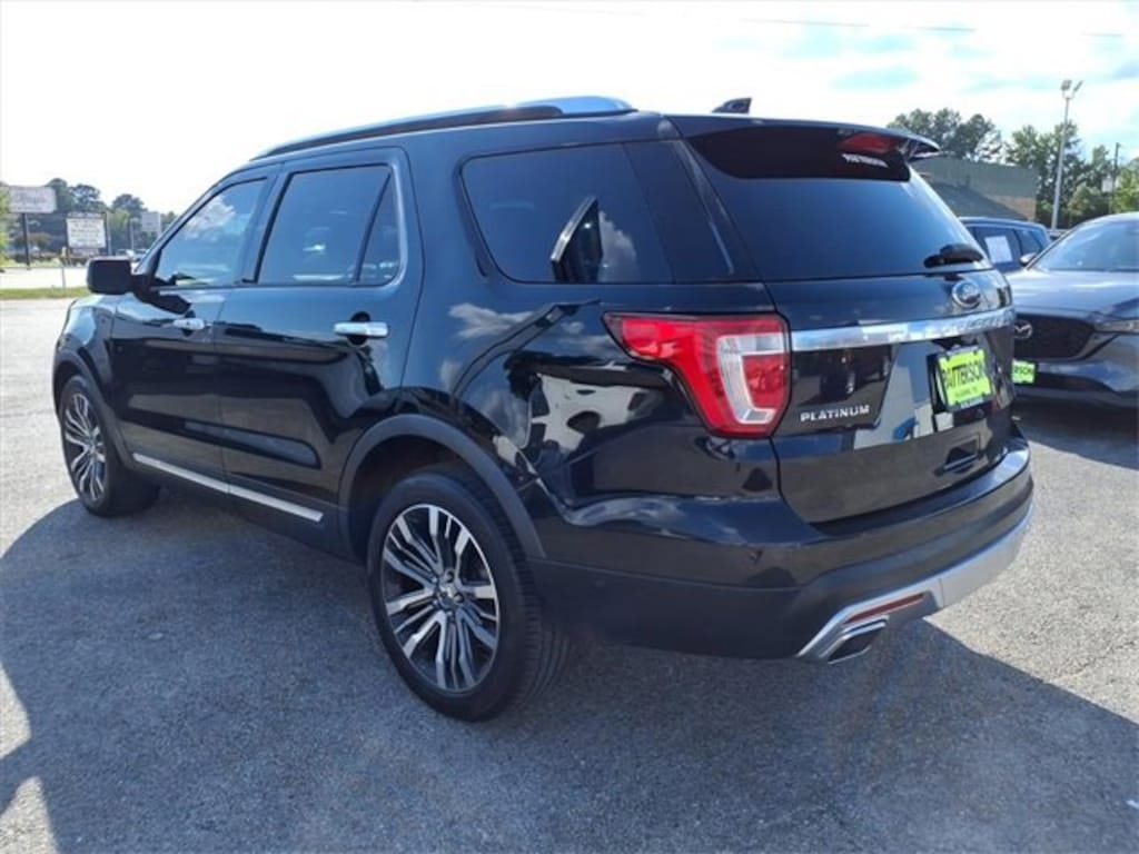 Used 2017 Ford Explorer Platinum
