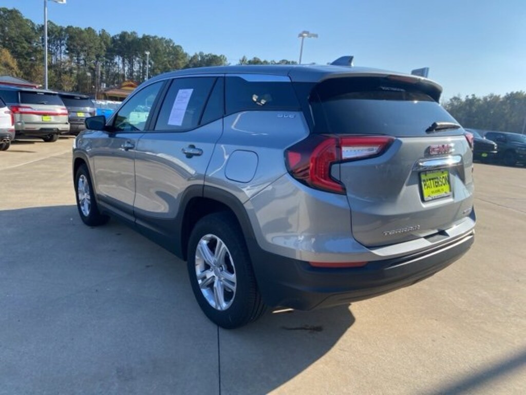 Used 2024 GMC Terrain SLE SUV