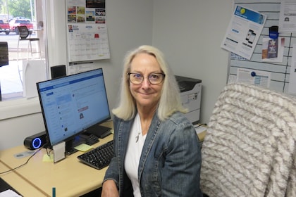 Staff member Sharon Staehs from ID_93a239a17873