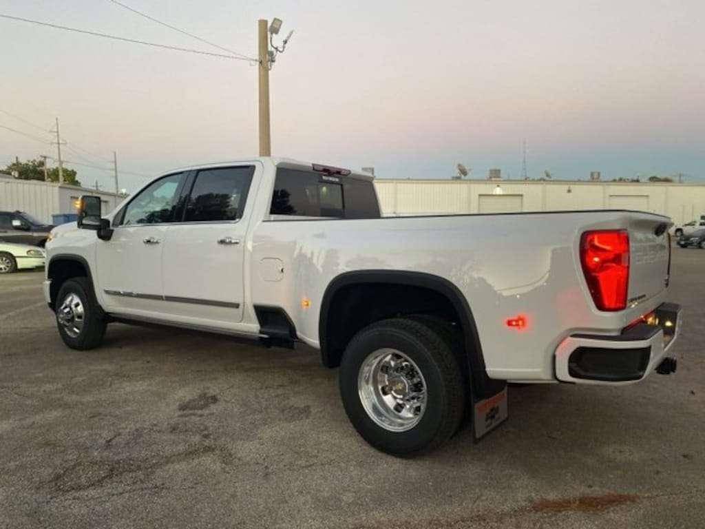 New 2026 Chevrolet Silverado 3500 HD High Country Truck