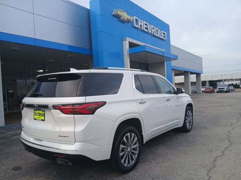 Used 2023 Chevrolet Traverse Premier SUV