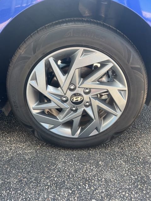 2024 Hyundai Elantra SEL - Photo 11