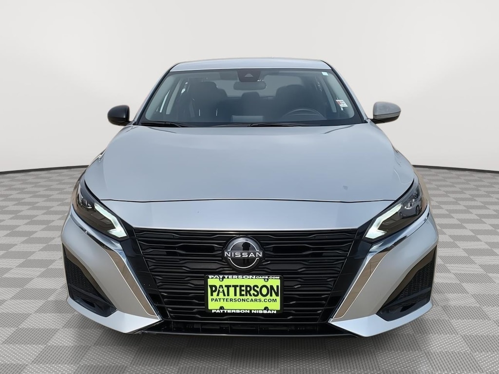 Used 2024 Nissan Altima 2.5 SV Sedan