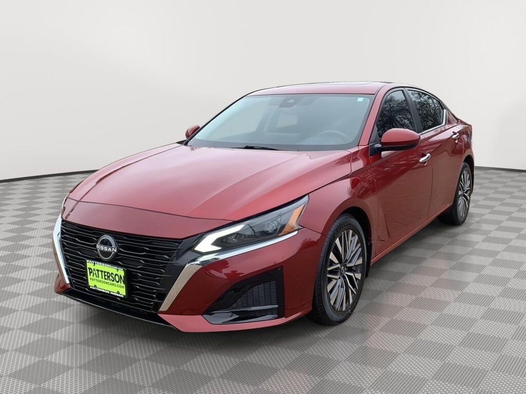 Used 2023 Nissan Altima 2.5 SV Sedan