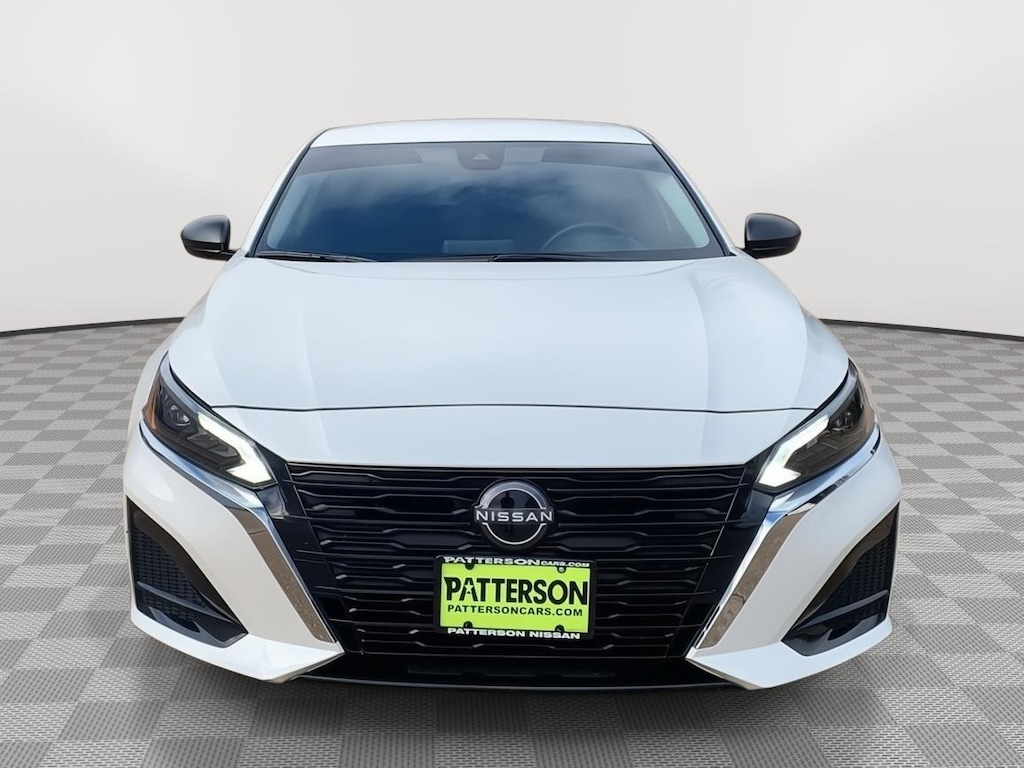 Used 2025 Nissan Altima SV Sedan