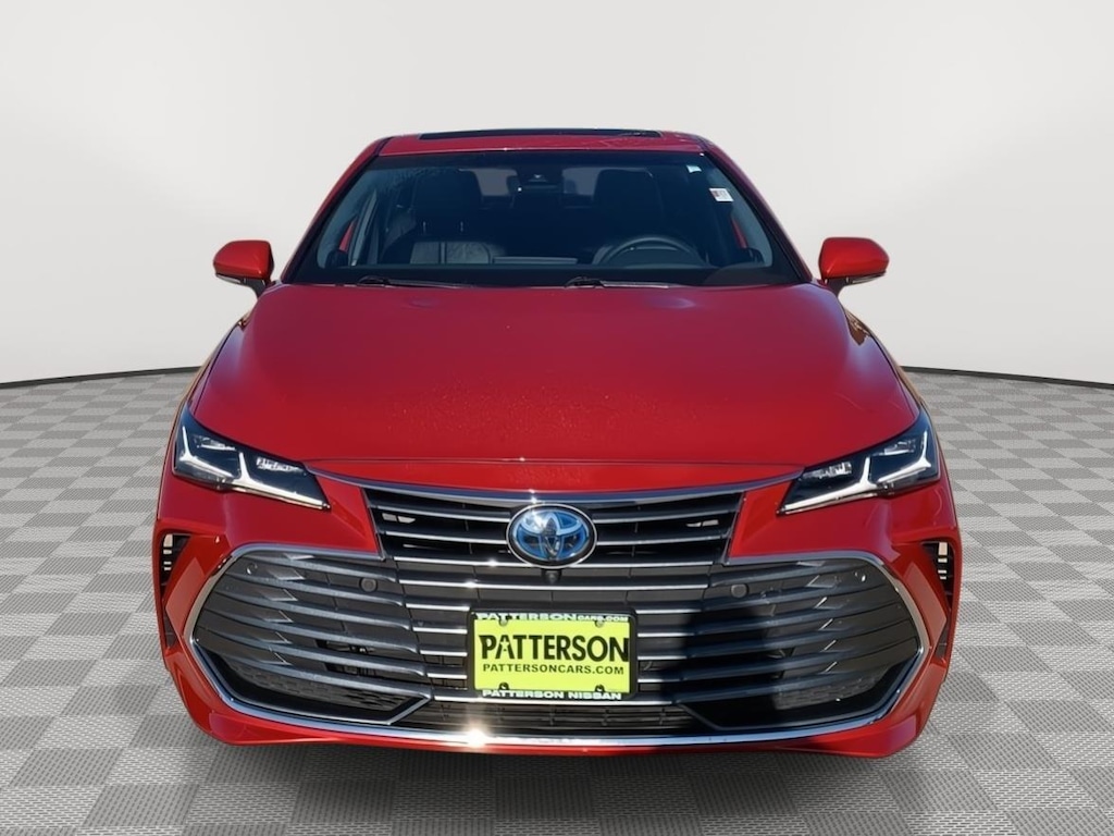 Used 2021 Toyota Avalon Hybrid Limited Sedan